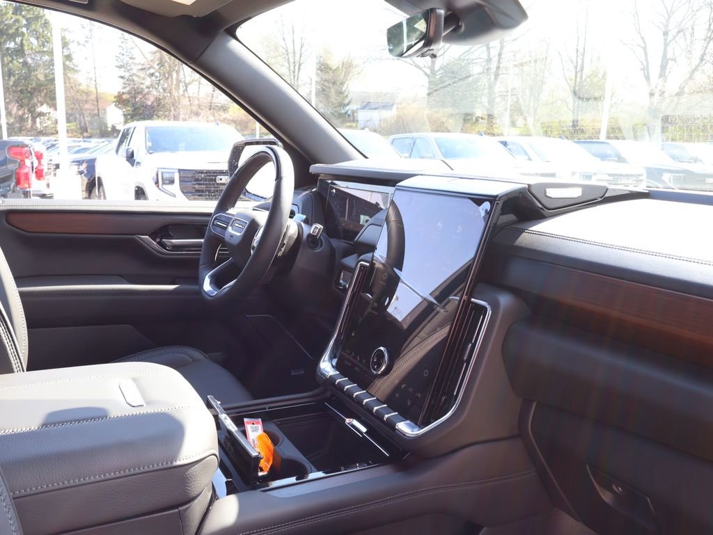 New 2026 GMC Yukon XL Denali w/ Advanced Technology Package image 48