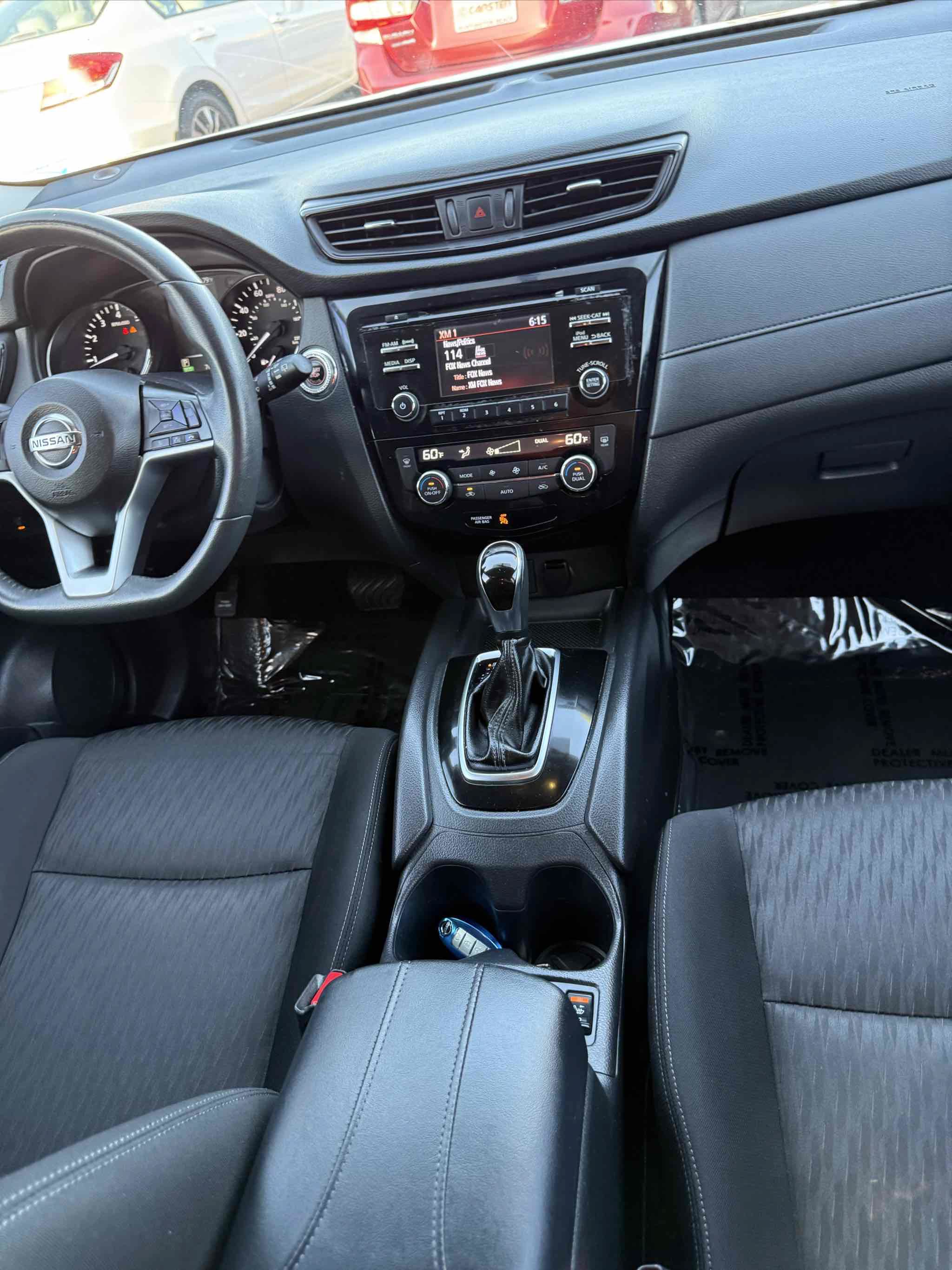 Used 2017 Nissan Rogue SV FWD image 61