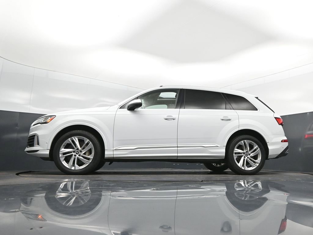 Used 2021 Audi Q7 2.0T Premium w/ Convenience Package AWD/4WD image 40