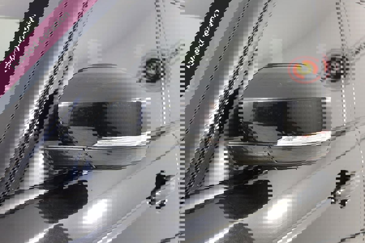 Used 2018 Land Rover Range Rover Sport HSE Dynamic image 50