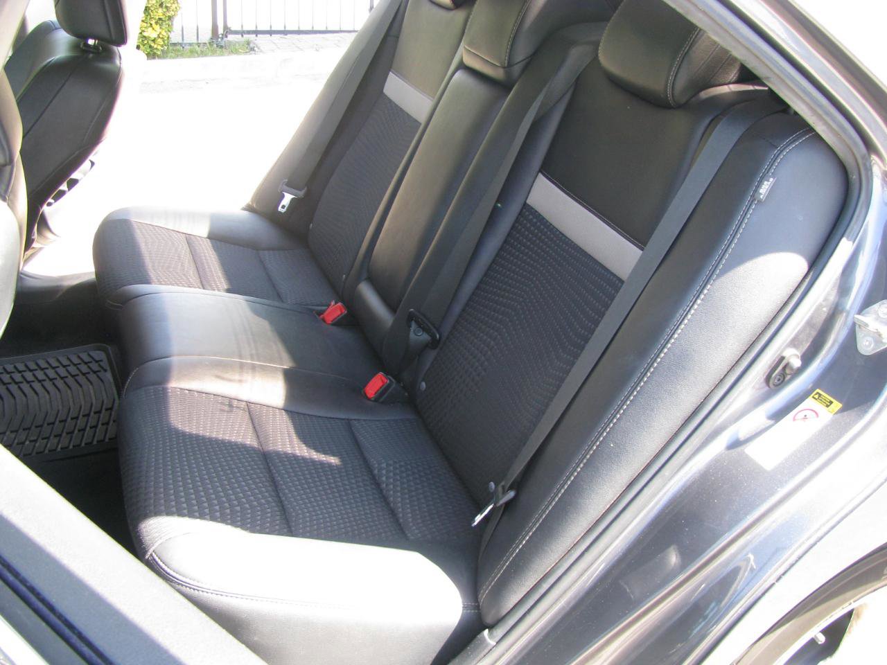 Used 2013 Toyota Camry SE FWD image 10