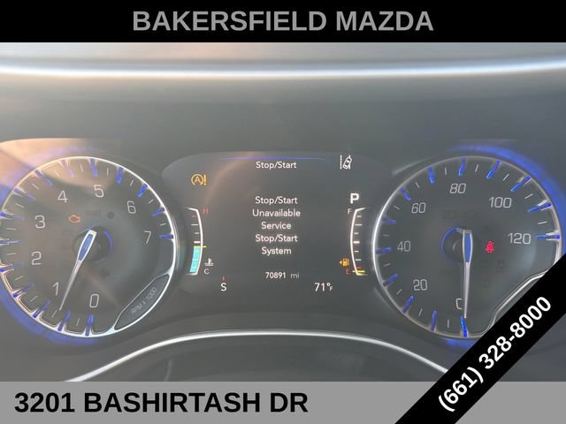 Used 2023 Chrysler Pacifica Touring-L FWD image 15