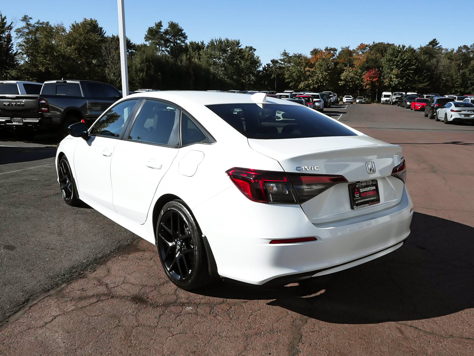 Used 2025 Honda Civic Sport image 4