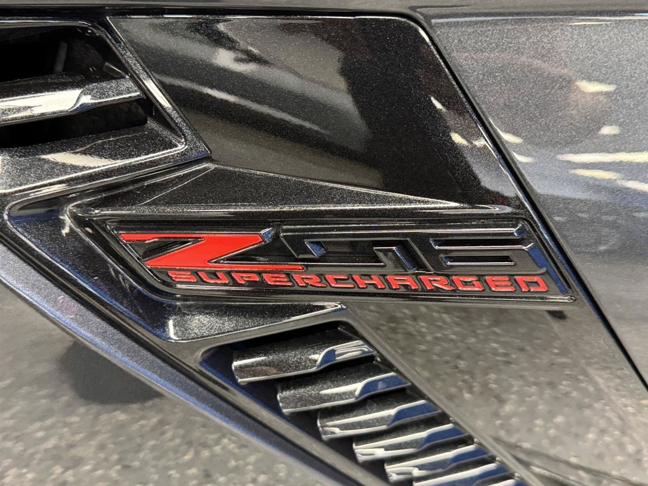 Used 2017 Chevrolet Corvette Z06 w/ Z07 Performance Package RWD image 29