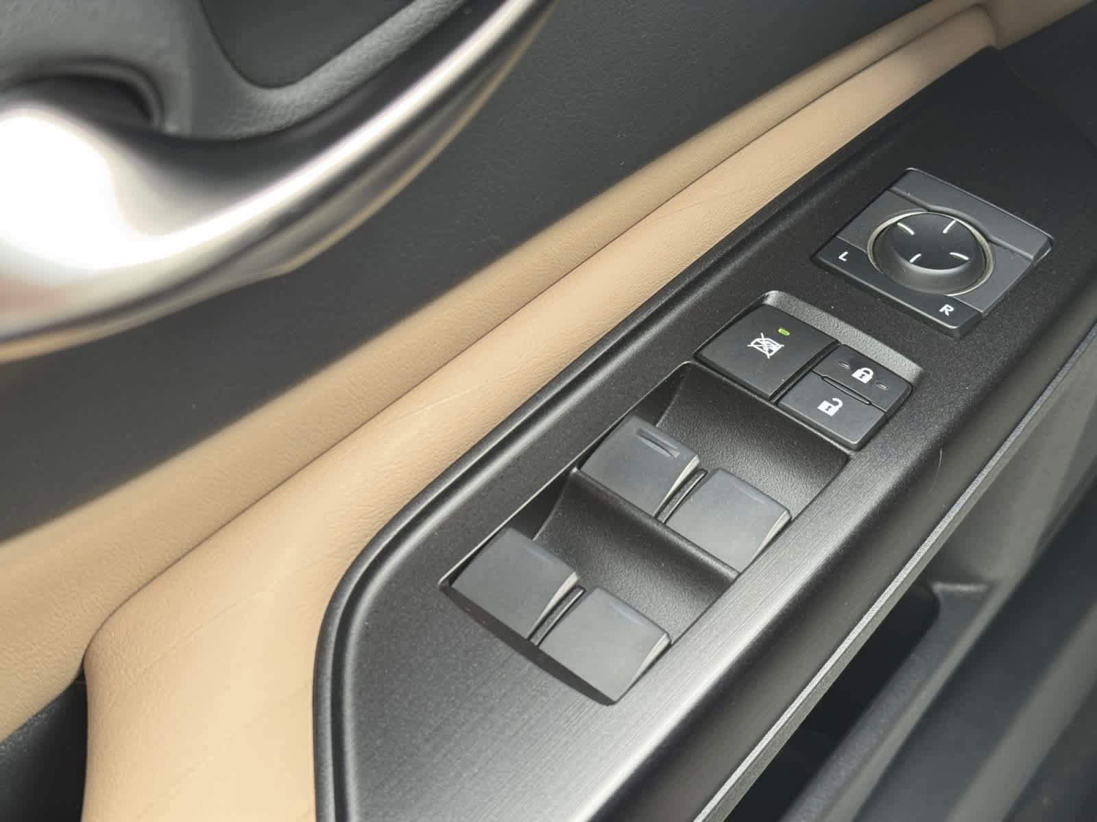 Used 2019 Lexus ES 300h FWD image 17