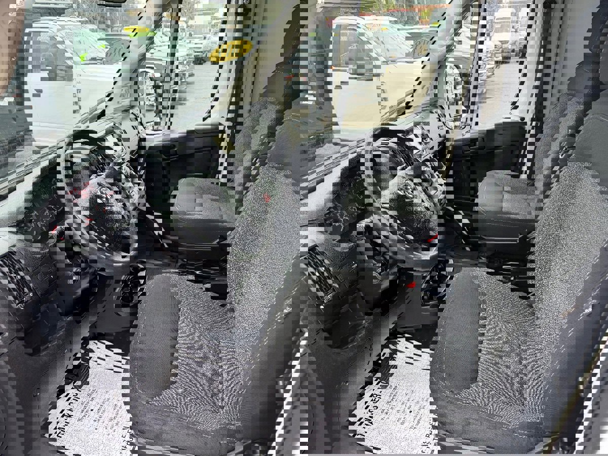 Used 2019 RAM ProMaster 2500 w/ Interior Convenience Group FWD image 16