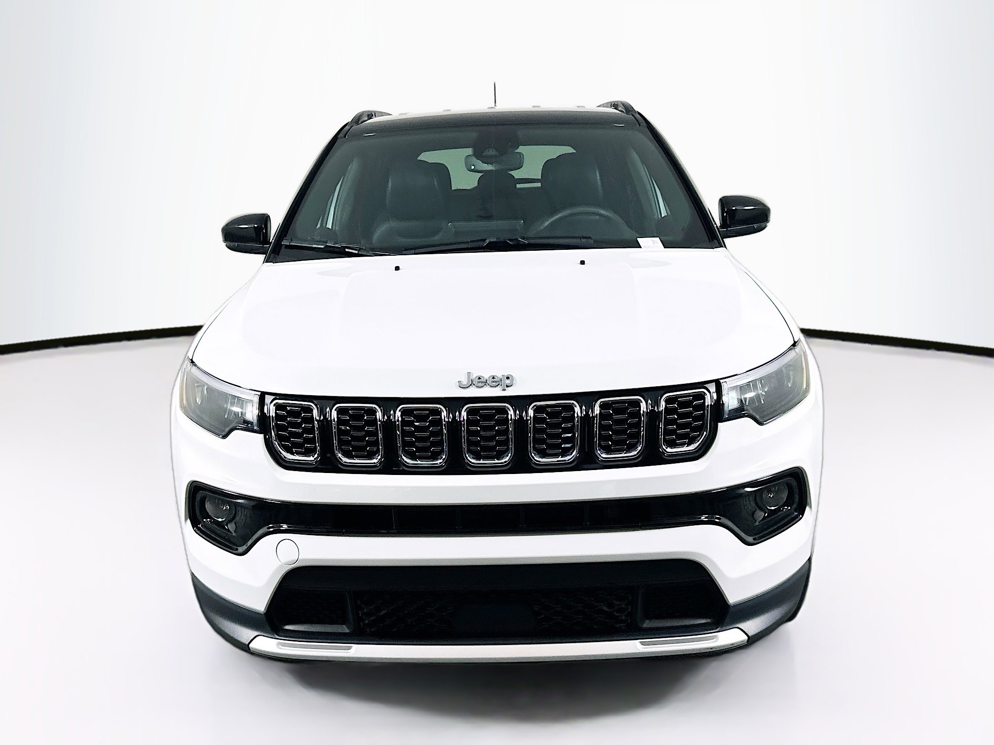 Used 2025 Jeep Compass Limited image 2