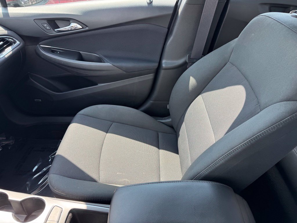 Used 2016 Chevrolet Cruze LT w/ Sun And Sound Package FWD image 24