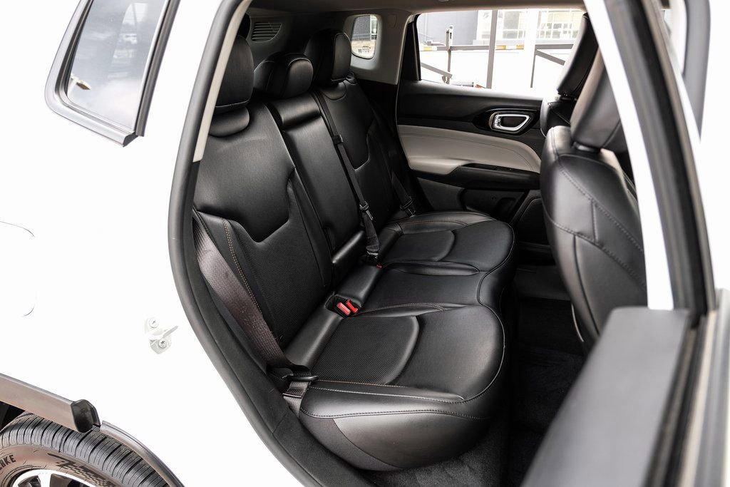 Used 2022 Jeep Compass Limited image 47