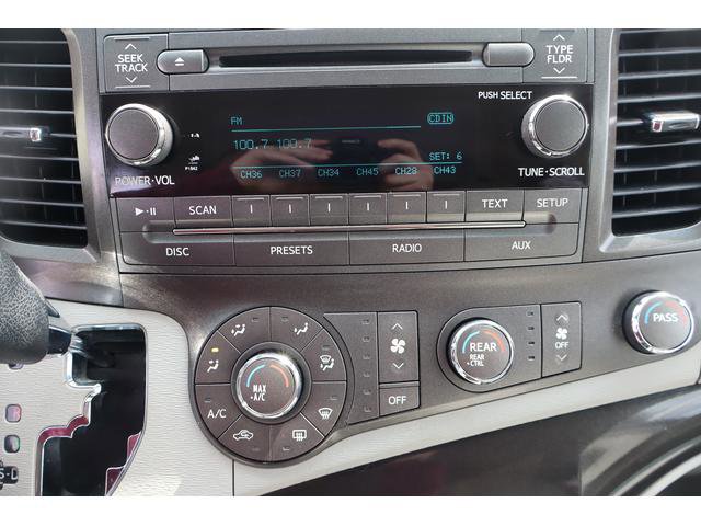 Used 2011 Toyota Sienna LE image 14