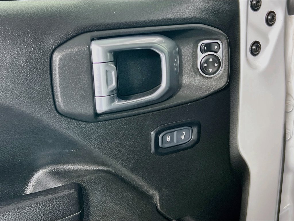 Used 2023 Jeep Wrangler Unlimited Sport AWD/4WD image 17