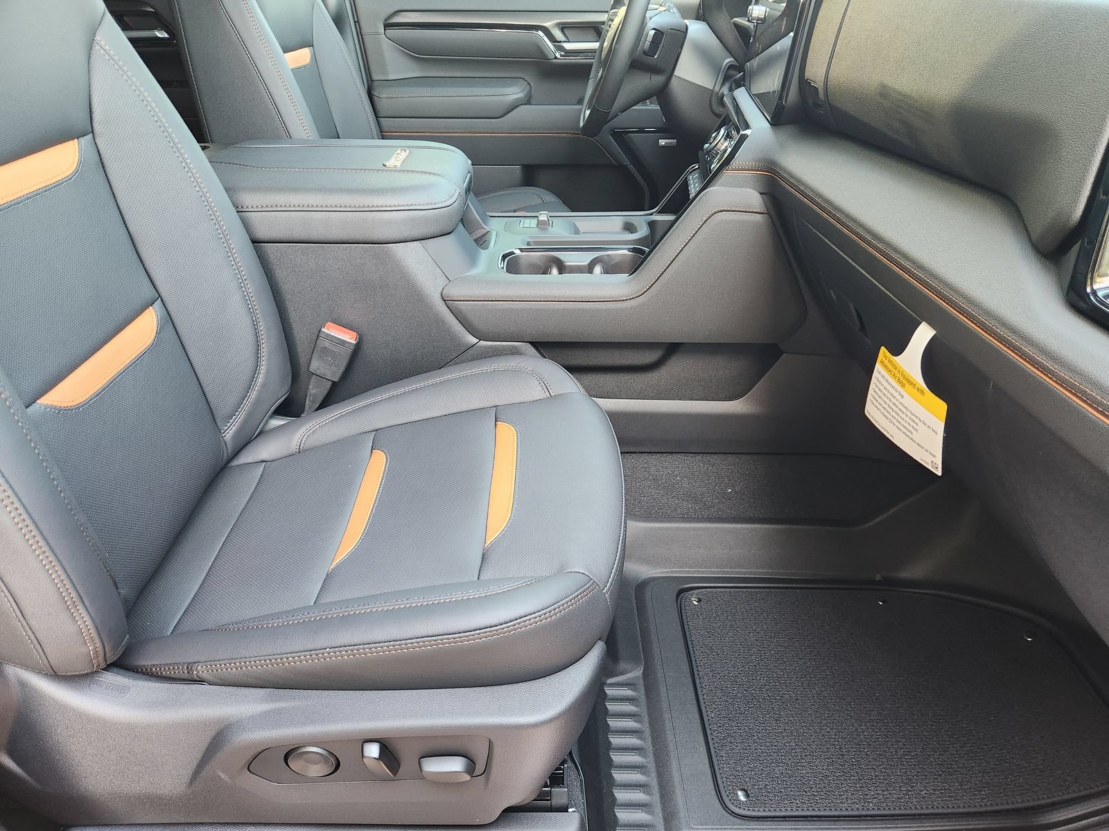 New 2026 GMC Sierra 2500 AT4 w/ AT4 Premium Plus Package AWD/4WD image 17