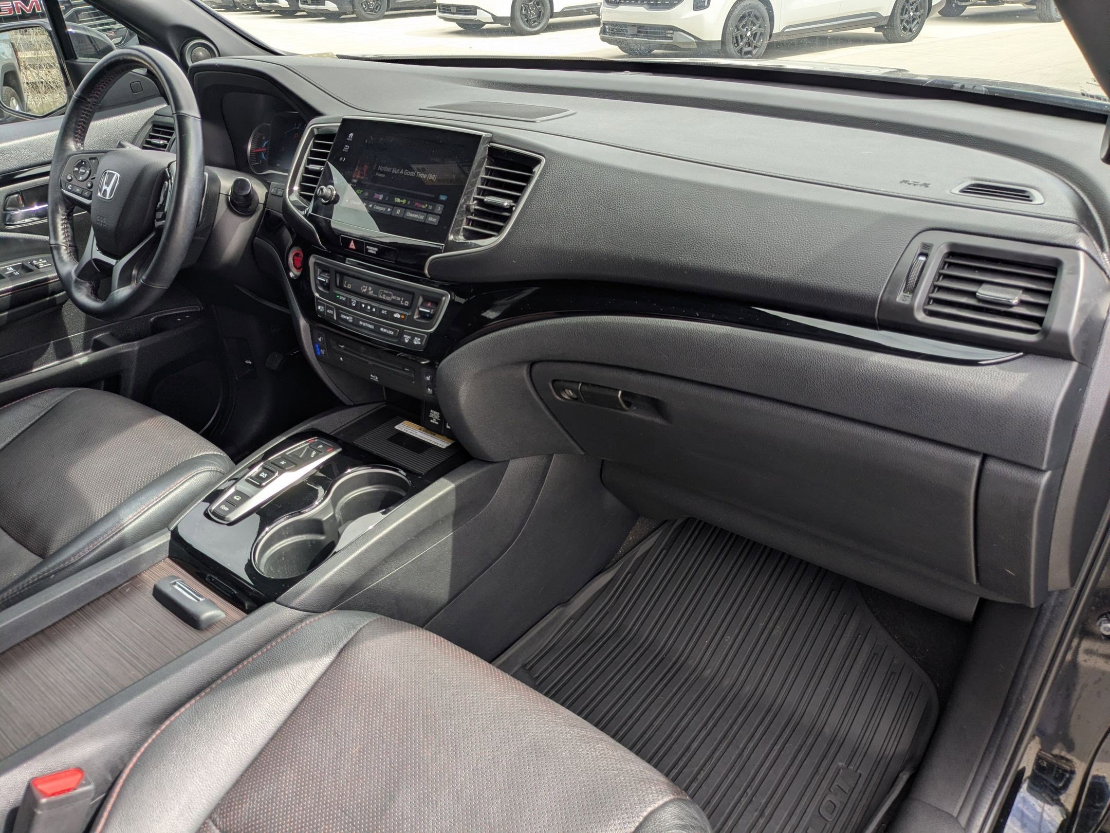 Used 2020 Honda Pilot Black Edition image 29