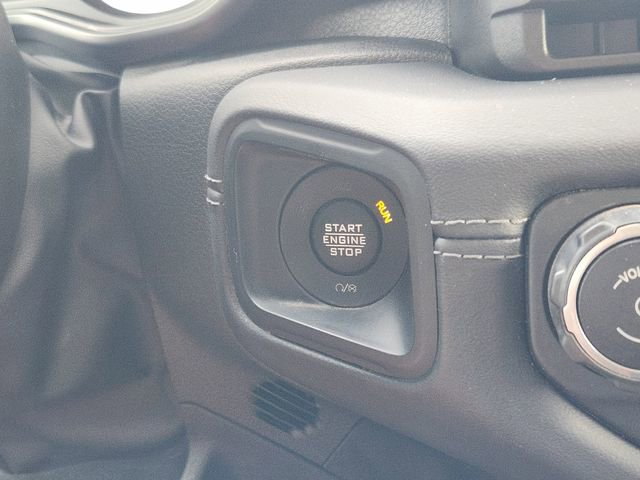 Used 2025 Jeep Wrangler Unlimited Rubicon AWD/4WD image 8