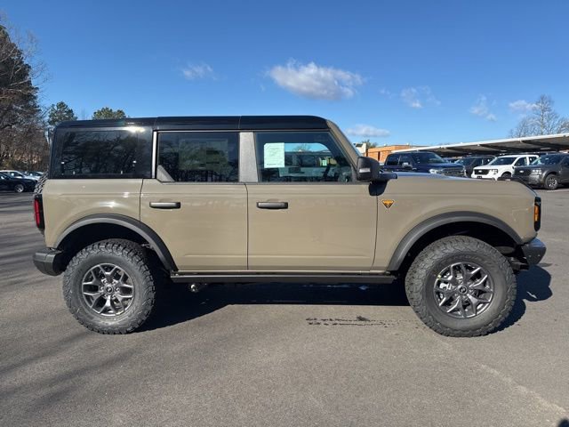 New 2025 Ford Bronco Badlands image 6