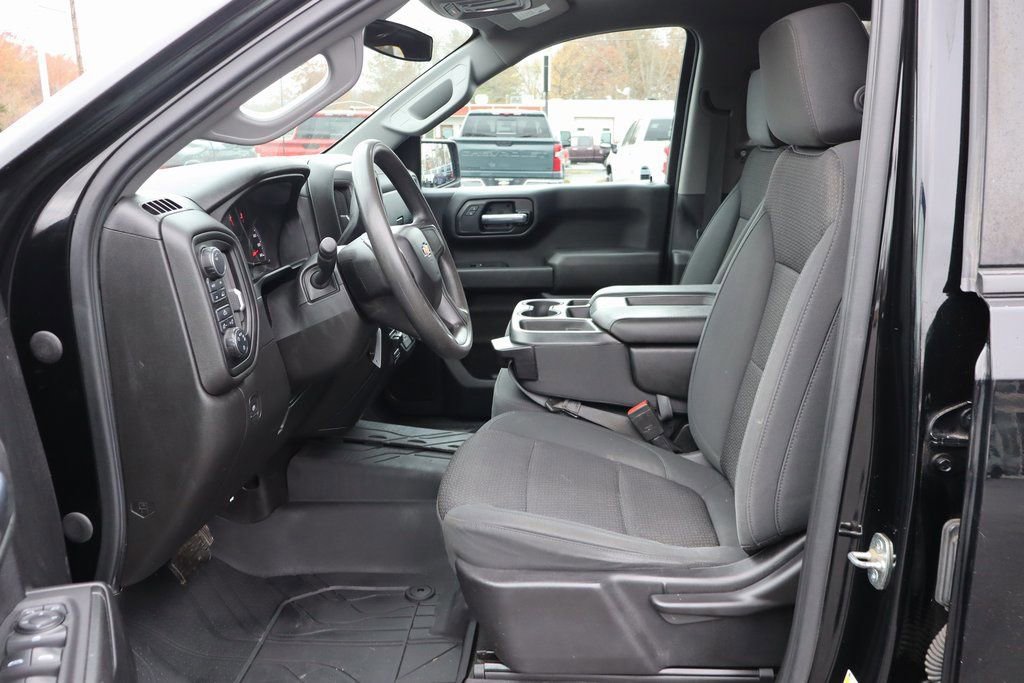 Used 2021 Chevrolet Silverado 1500 Custom image 4
