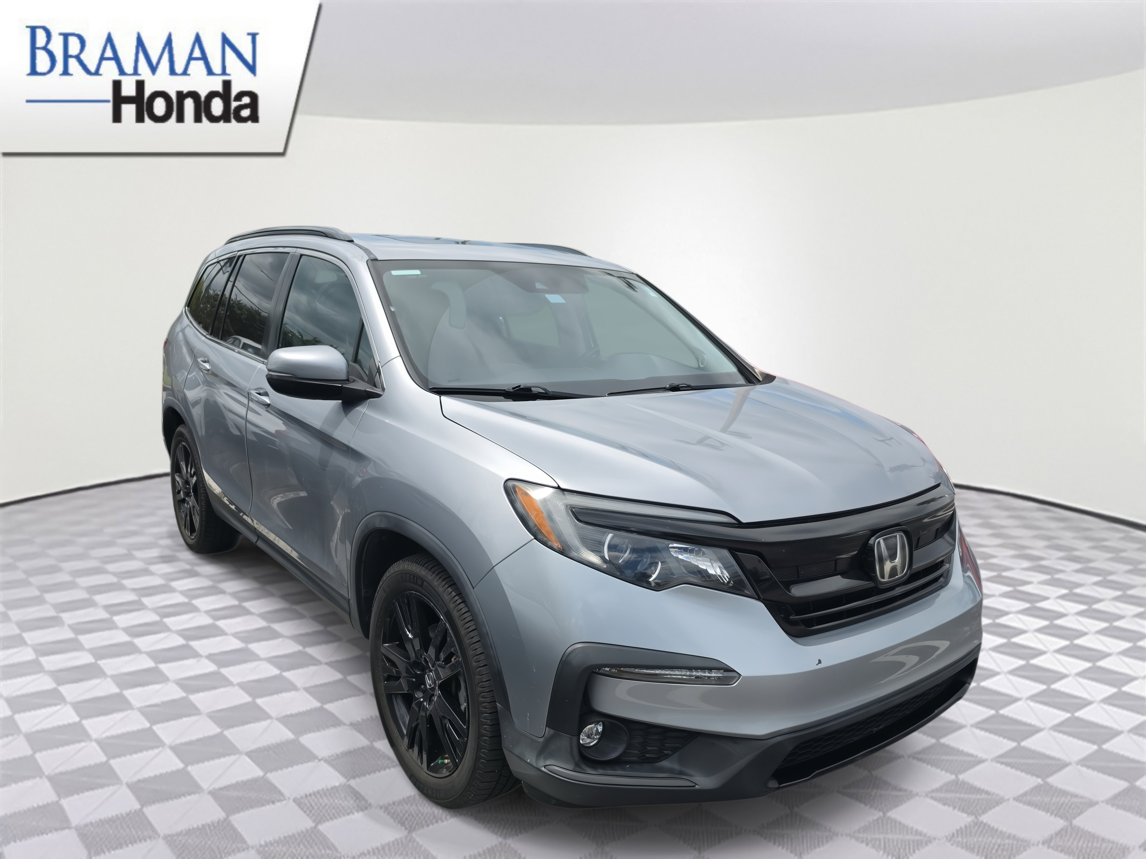 Certified 2021 Honda Pilot Special Edition image 3