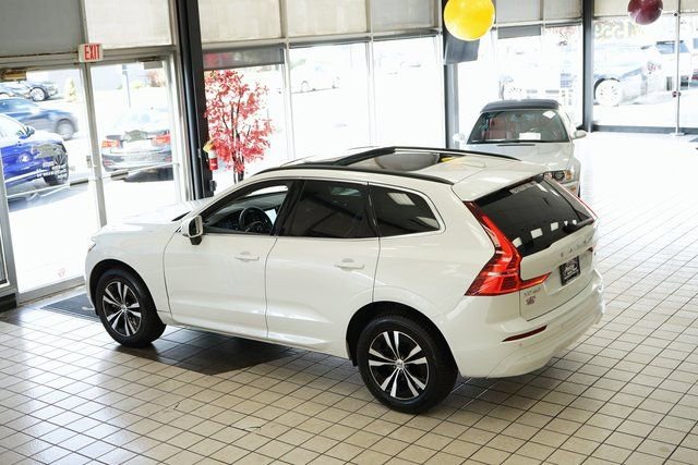 Used 2023 Volvo XC60 B5 Core image 62