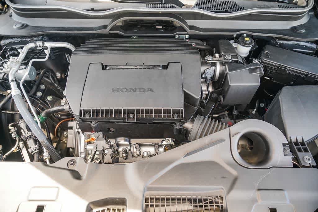 Used 2025 Honda Pilot Sport image 26