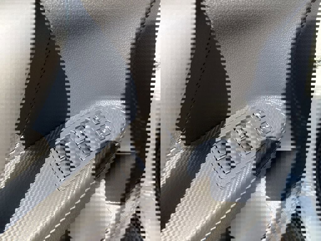 New 2026 Mitsubishi Eclipse Cross ES image 14