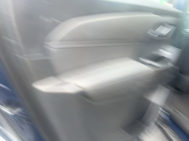 Used 2023 Chevrolet Traverse LT FWD image 11