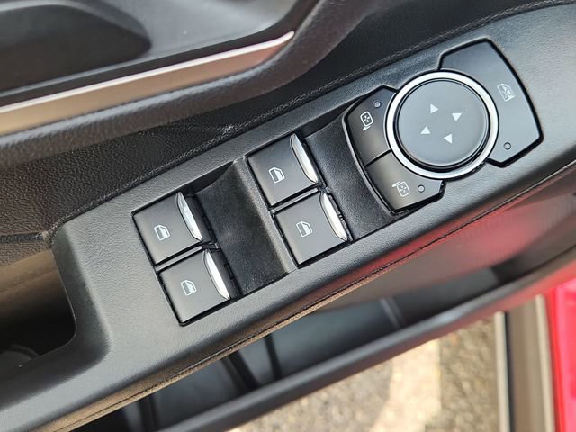 Used 2022 Ford Escape SE w/ SE Sport Appearance Package FWD image 23