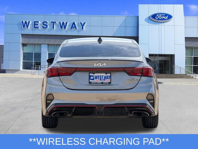 Used 2022 Kia Forte GT w/ GT Technology Package image 4