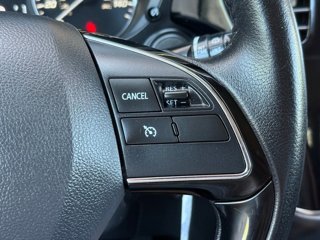 Used 2017 Mitsubishi Outlander ES AWD/4WD image 29