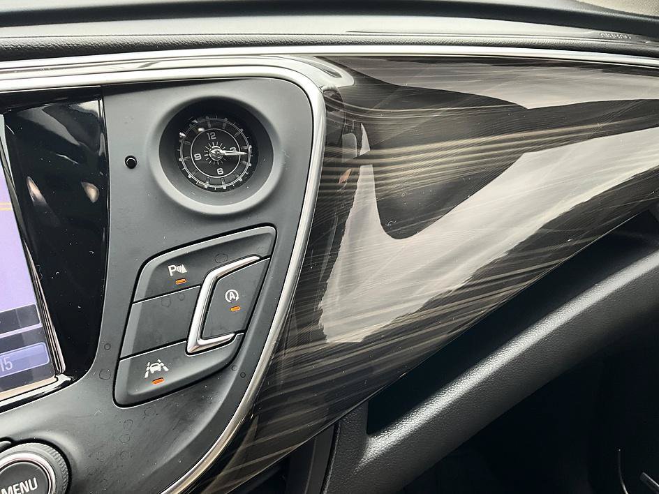 Used 2019 Buick Envision Premium AWD/4WD image 23