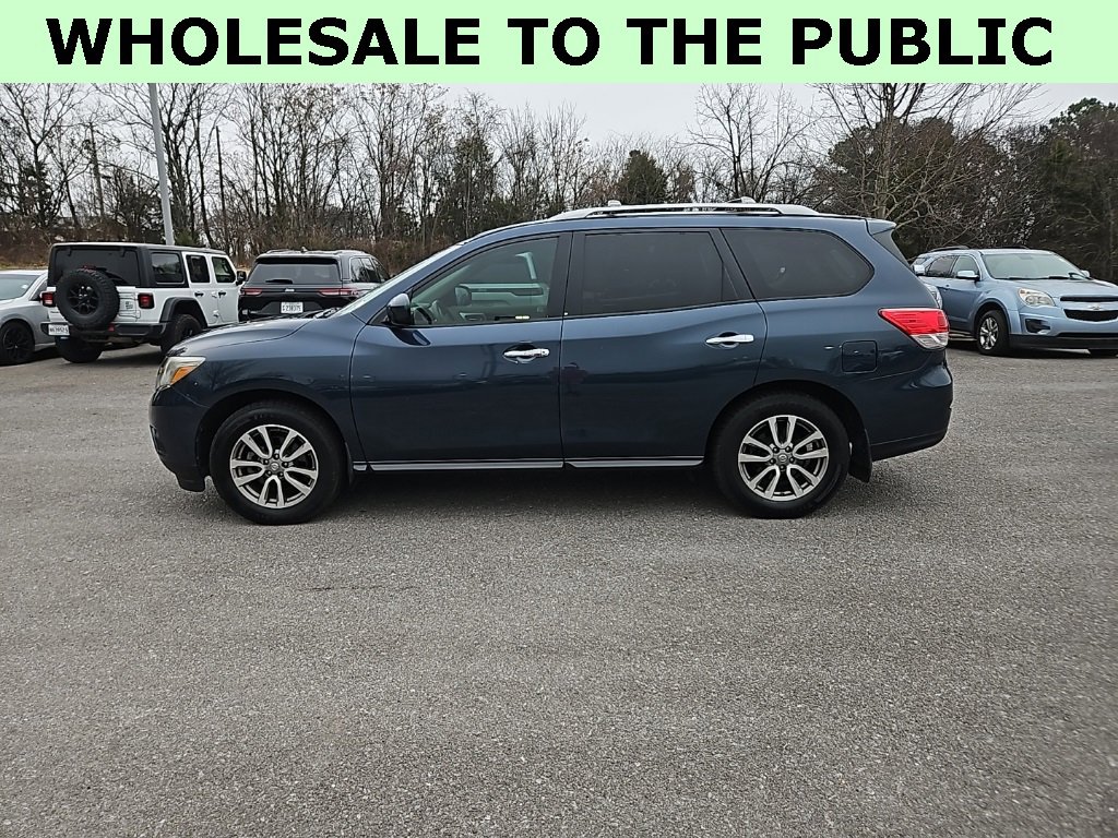 Used 2015 Nissan Pathfinder S image 4