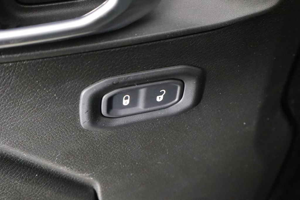 Used 2023 Jeep Wrangler Unlimited w/ Sun & Screen Package AWD/4WD image 22