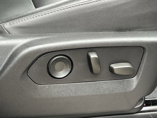 Used 2021 Chevrolet Tahoe Z71 image 36