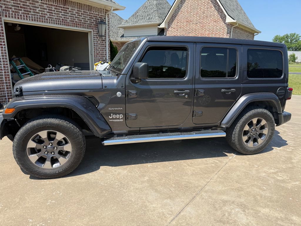 Used 2019 Jeep Wrangler Unlimited Sahara AWD/4WD image 7