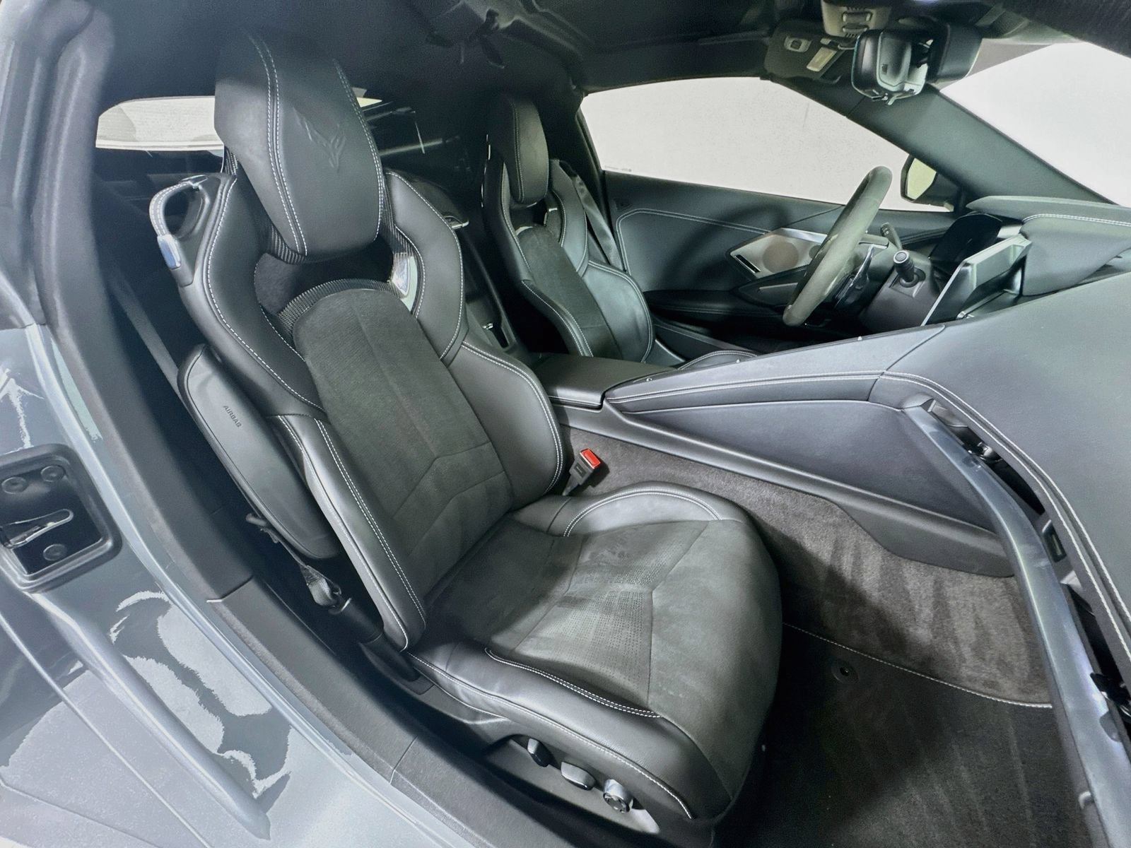Used 2024 Chevrolet Corvette Z06 RWD image 23