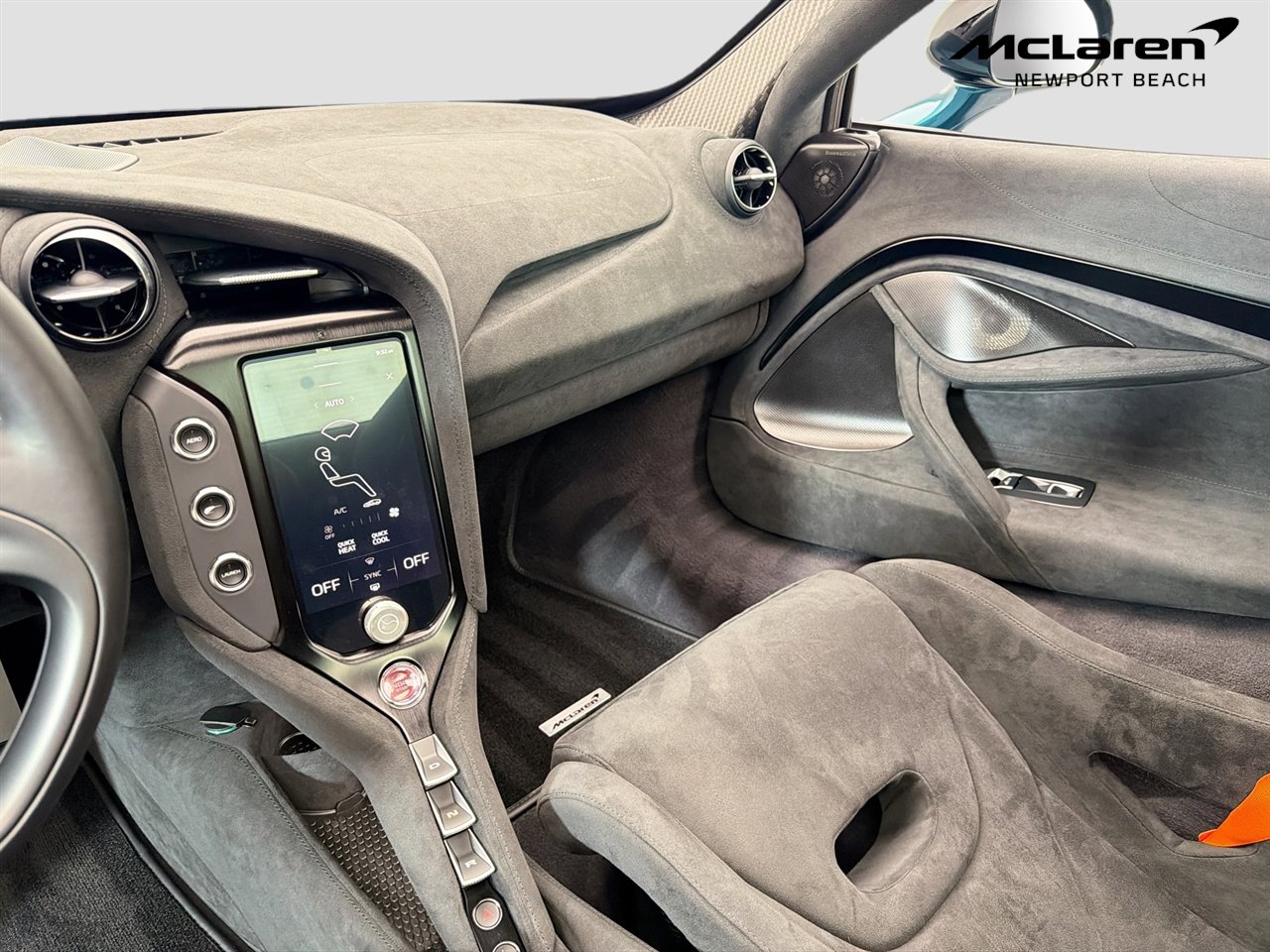 Used 2024 McLaren 750S RWD image 21