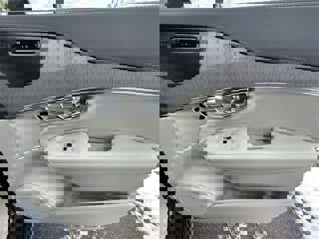 Used 2025 Volvo XC90 B6 Ultra image 24