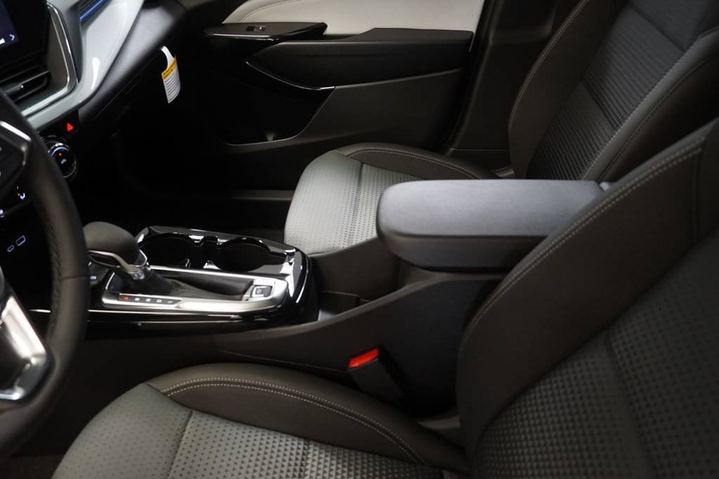 New 2026 Chevrolet Trax LT w/ Driver Confidence Package FWD image 7