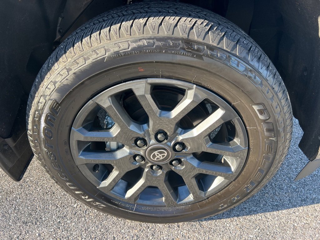 Certified 2025 Toyota Sequoia Platinum image 16