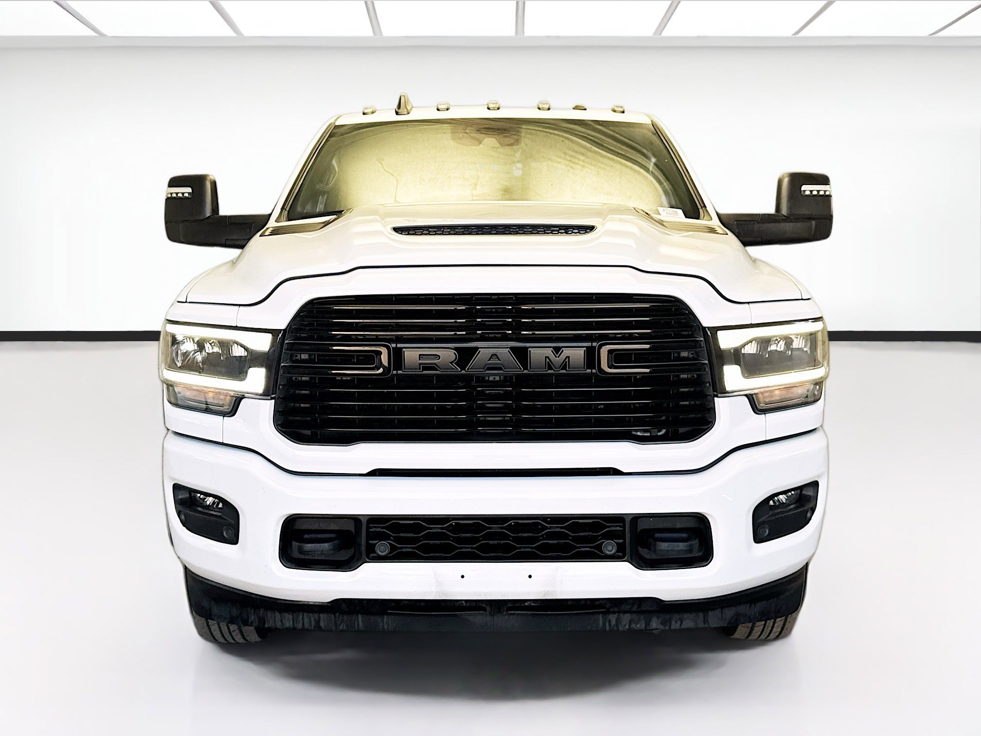 Used 2024 RAM 3500 Laramie w/ Night Edition image 2
