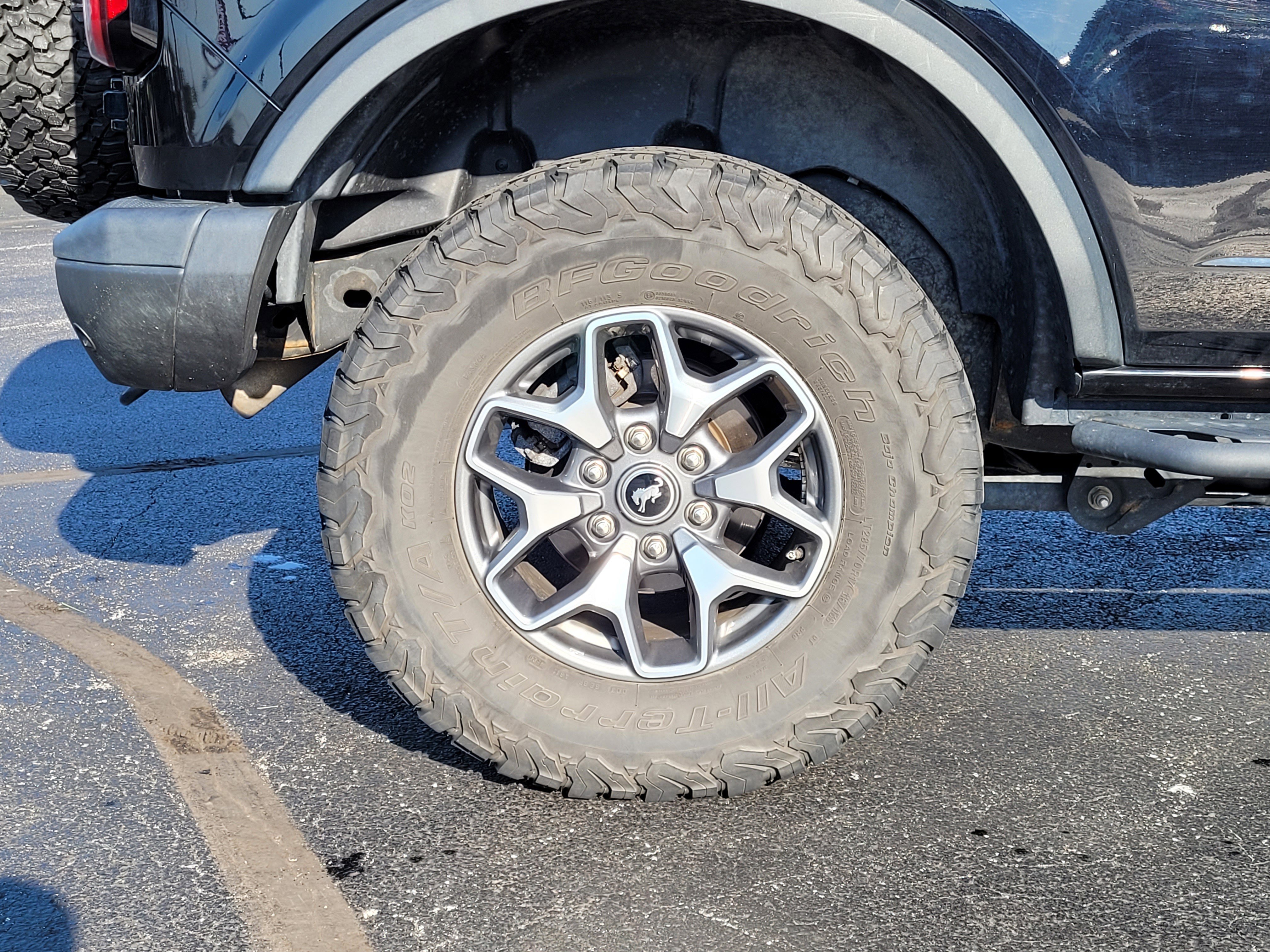 Used 2021 Ford Bronco Badlands image 10