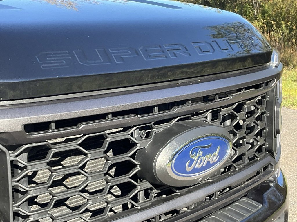 Used 2024 Ford F250 Lariat w/ Sport Appearance Package image 26