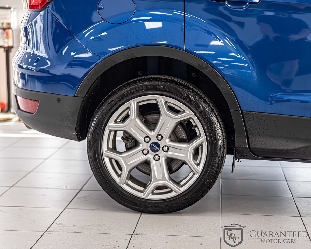 Used 2019 Ford Escape Titanium w/ U9j03 - Titanium Tow Package AWD/4WD image 10
