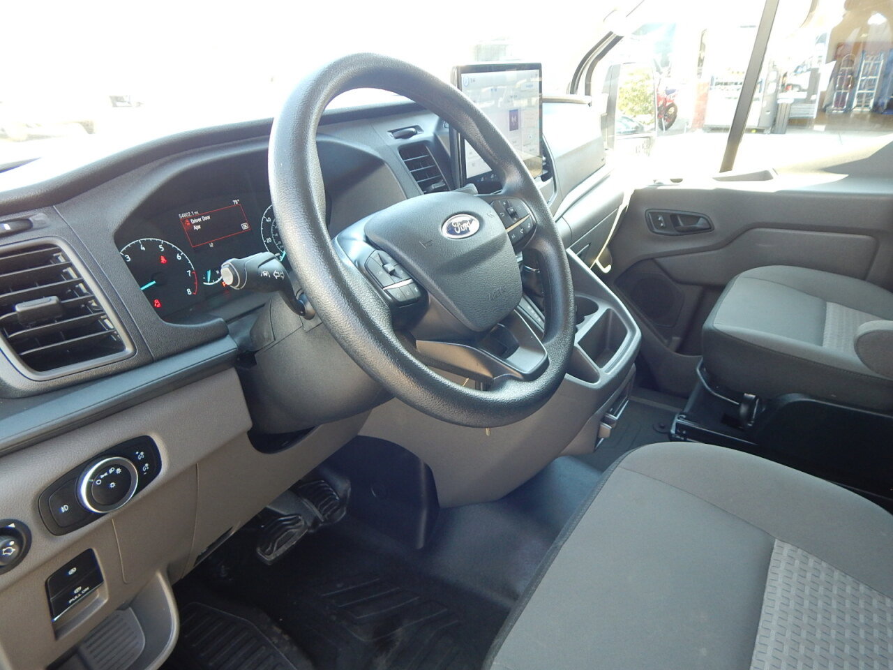 Used 2022 Ford Transit 350 w/ Interior Upgrade Package RWD image 19