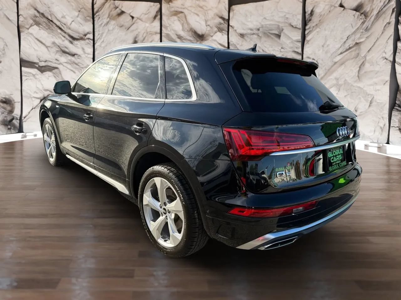 Used 2022 Audi Q5 2.0T Prestige w/ Prestige Package AWD/4WD image 7