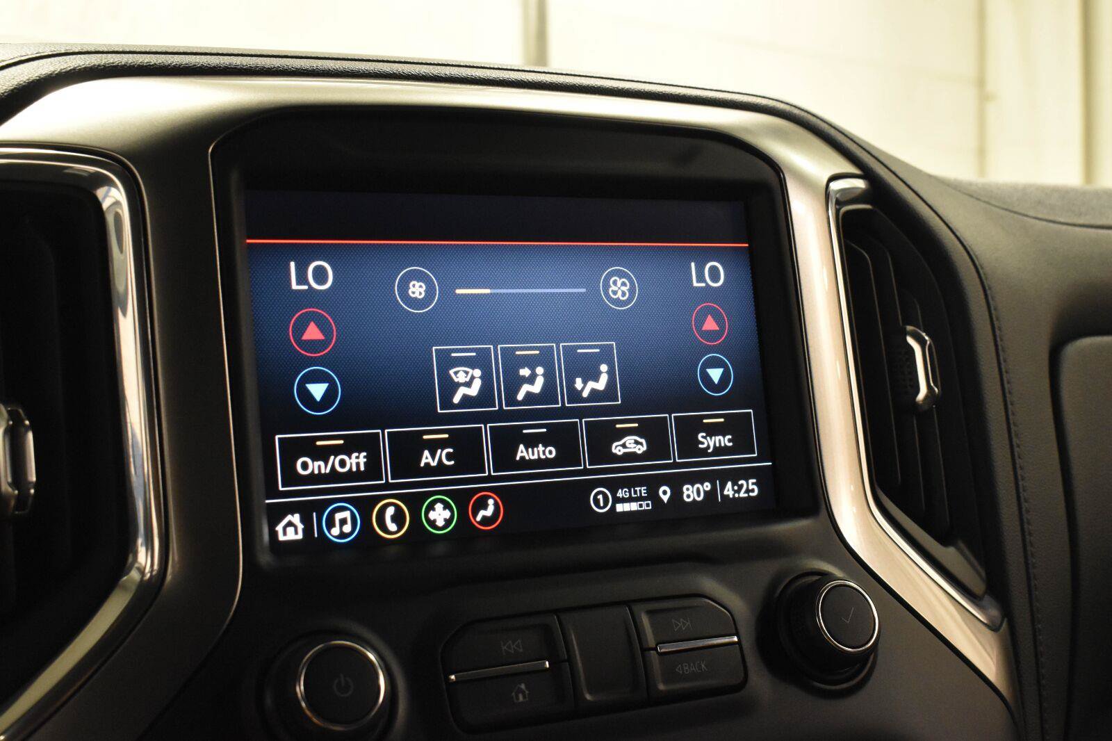 Used 2021 Chevrolet Silverado 1500 LT Trail Boss w/ Convenience Package II AWD/4WD image 15