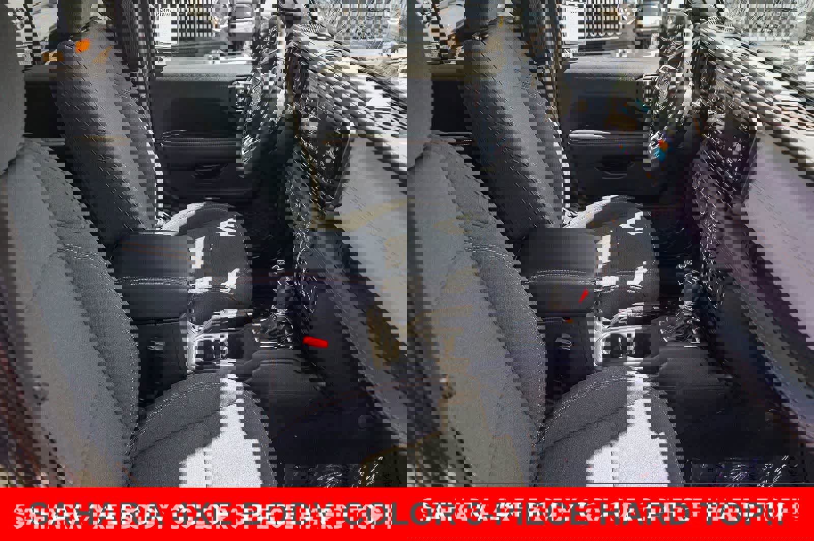 Used 2025 Jeep Wrangler Sahara image 15