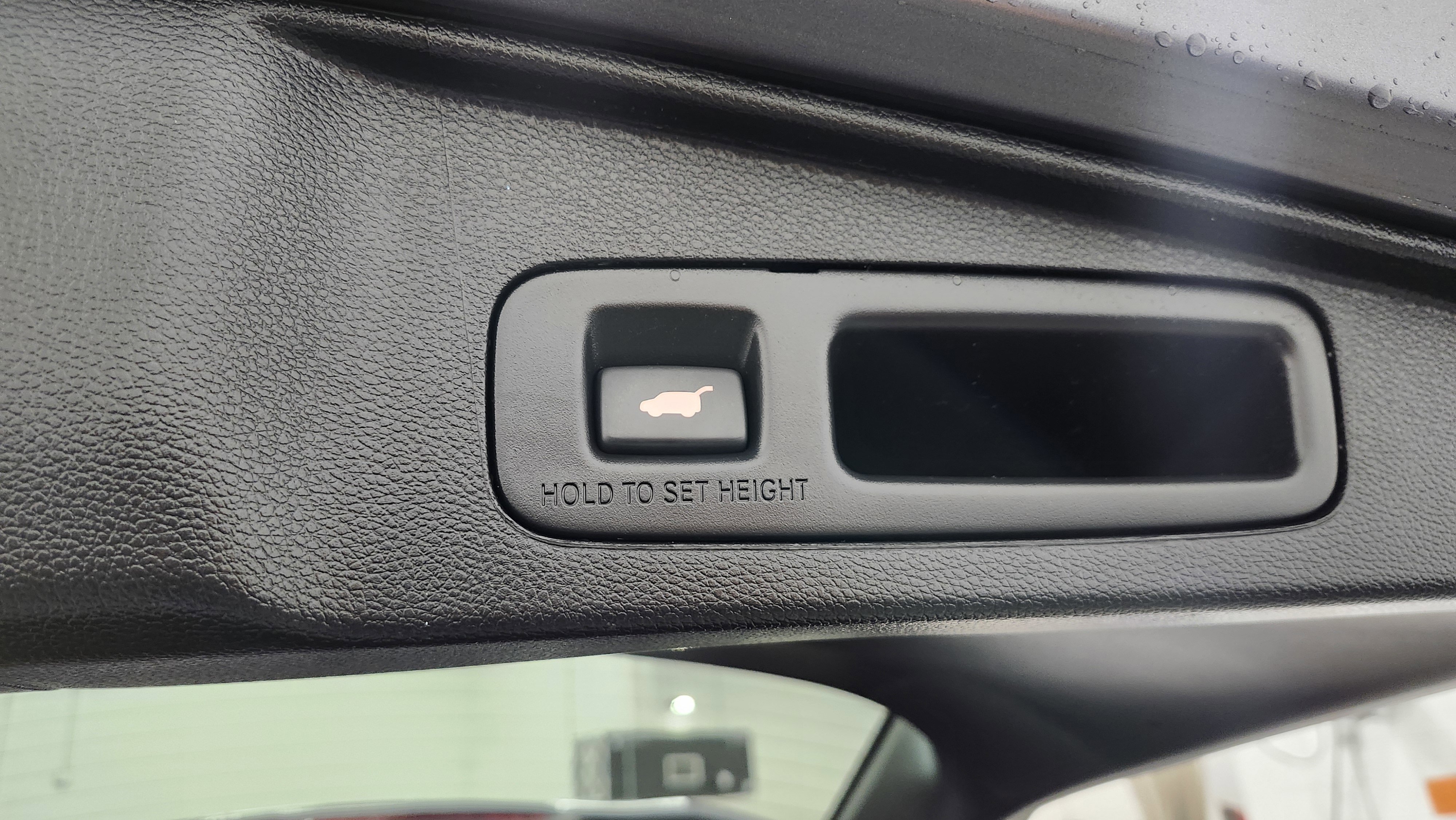 Used 2022 Honda CR-V Touring image 25