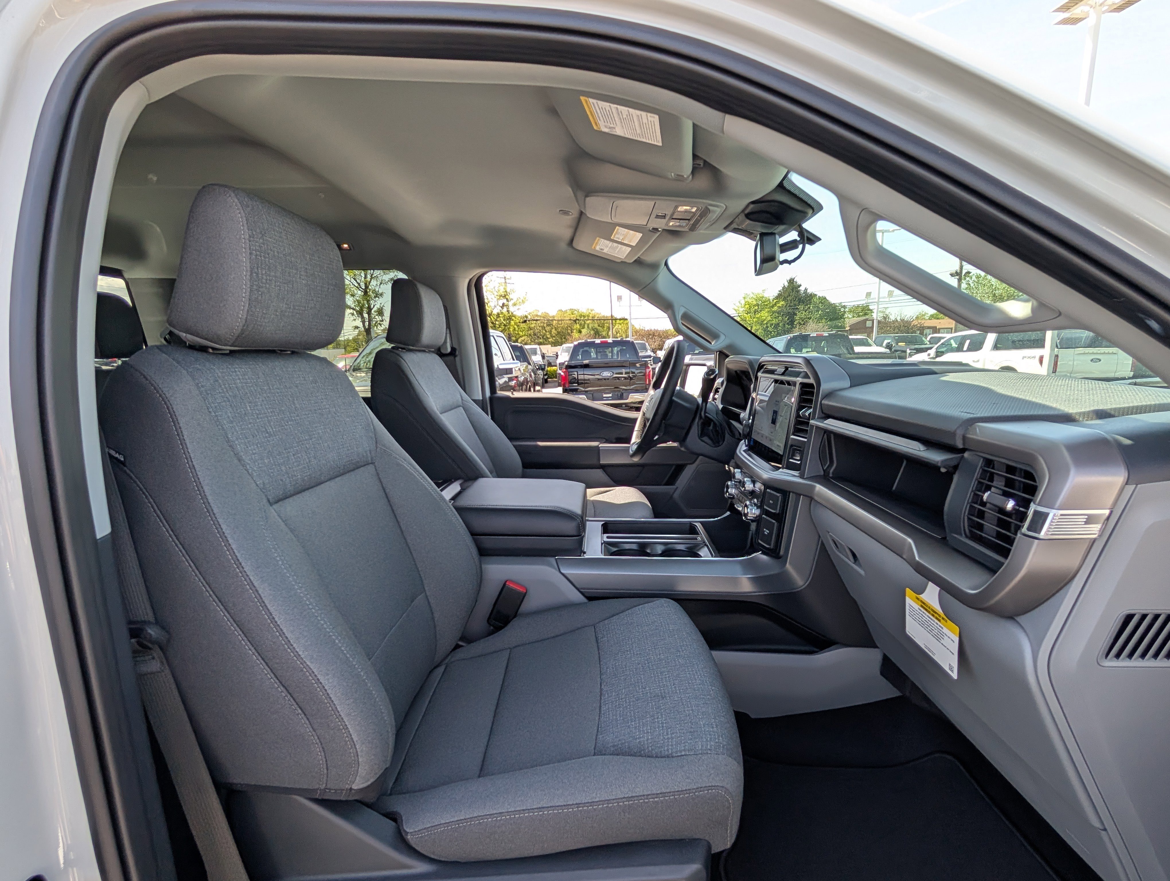 New 2025 Ford F150 XLT w/ Equipment Group 302A MID image 8