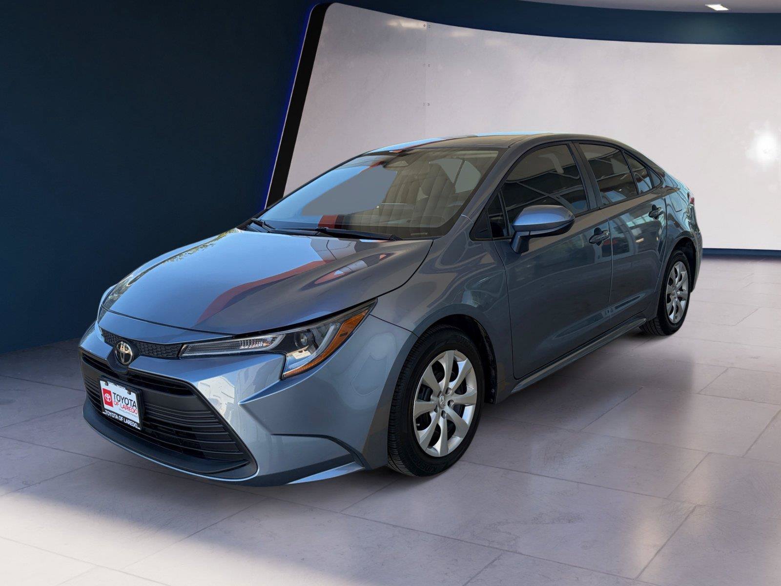 Used 2025 Toyota Corolla LE FWD image 1