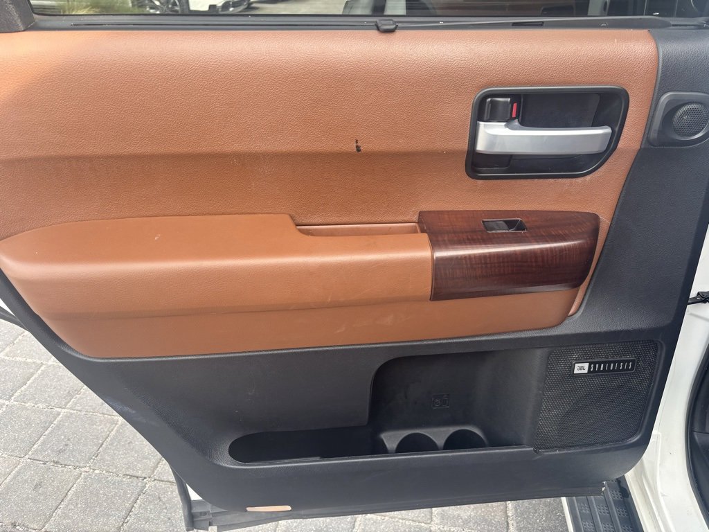 Used 2017 Toyota Sequoia Platinum image 25